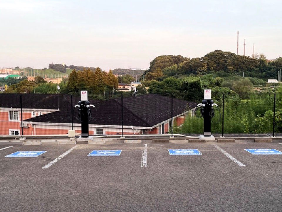 EV(電気自動車)充電スタンド